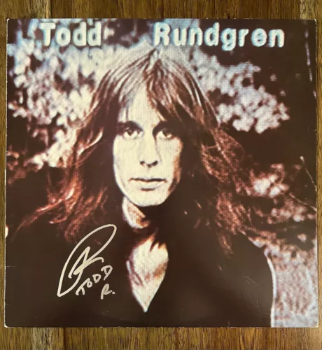 ‘TODD RUNDGREN’ SIGNED VINYL ALBUM ‘HERMIT OF MINK HOLLOW’ AUTOGRAPH COLLECTIBLE MEMORABILIA