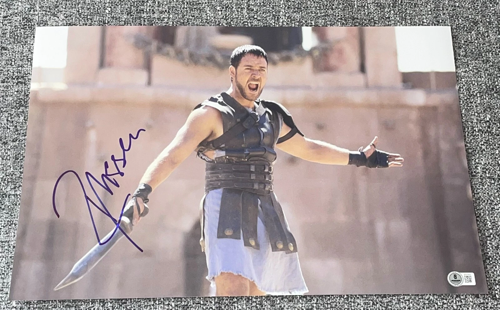 Russell Crowe Signed Autograph 12x18 Photo Authentic Gladiator Maximus Beckett A