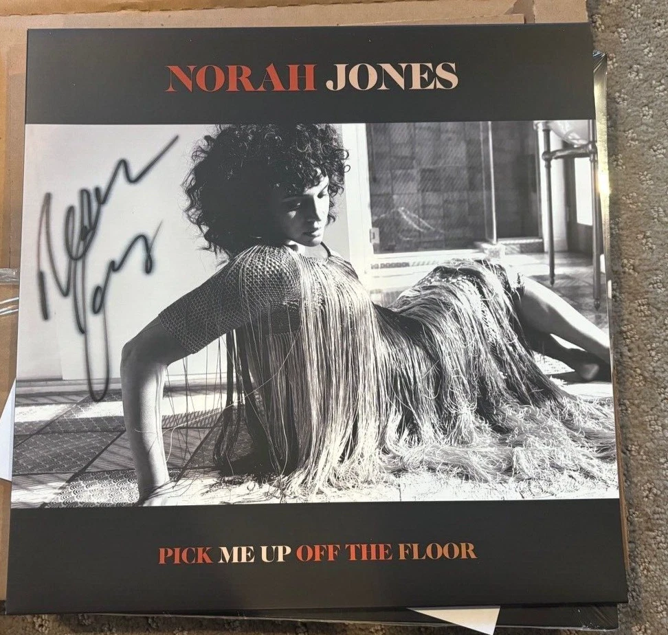 Norah Jones Signed Autographed Vinyl Album Pick Me Up Off The Floor