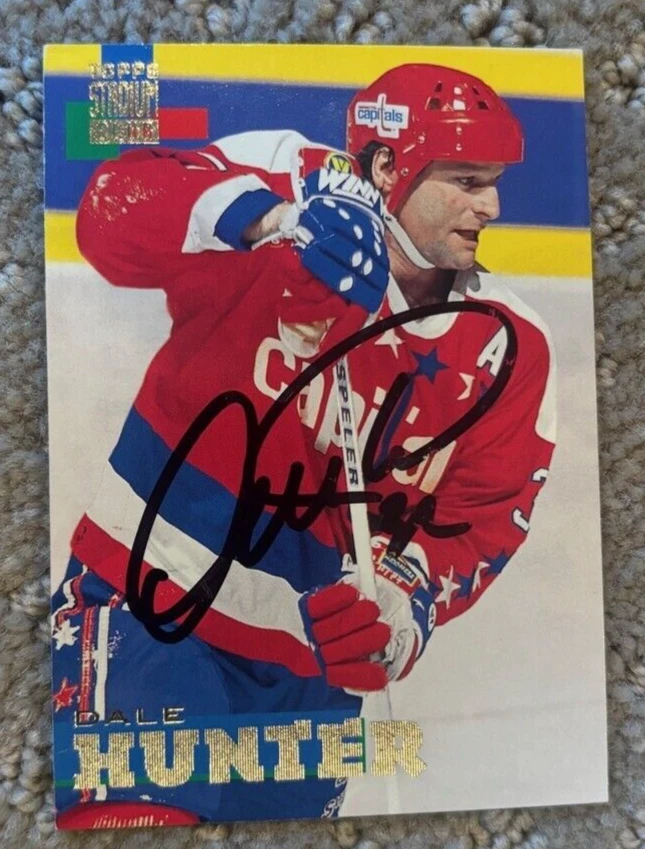 1994-95 Topps Stadium Club Dale Hunter signed autographed card #134 Capitals