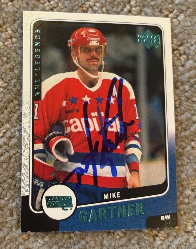2000-01 Upper Deck NHL Legends Hockey Mike Gartner signed autographed card #129