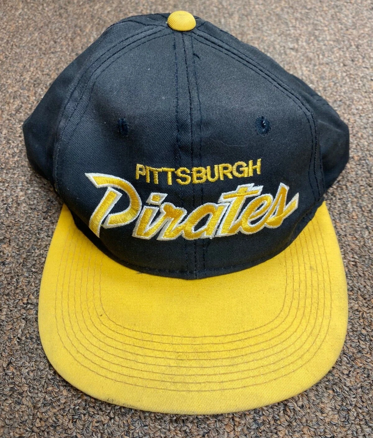 VINTAGE MLB PITTSBURGH PIRATES TEAM LOGO COLLECTIBLE TWILL SNAPBACK HAT RARE