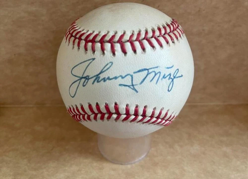 JOHNNY MIZE GIANTS/YANKEES SIGNED VINTAGE A.L. BASEBALL BECKETT AUTH