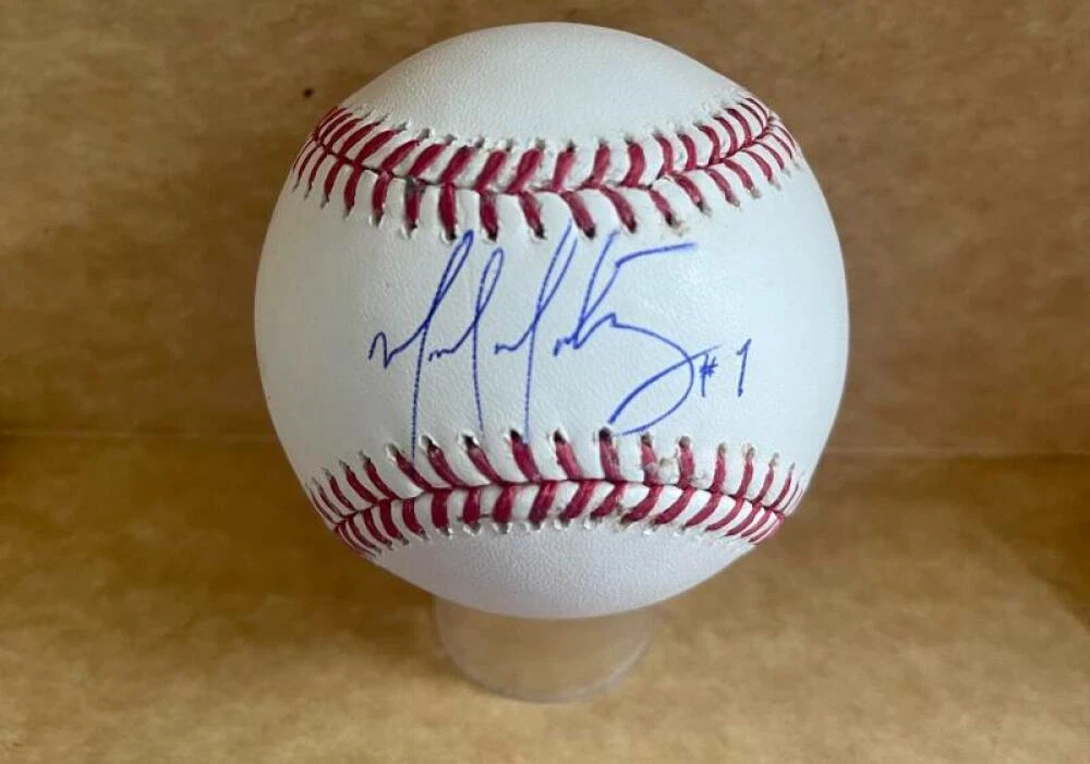 MICHAEL MARTINEZ PHILLIES/INDIANS SIGNED AUTOGRAPHED M.L. BASEBALL BECKETT AUTH