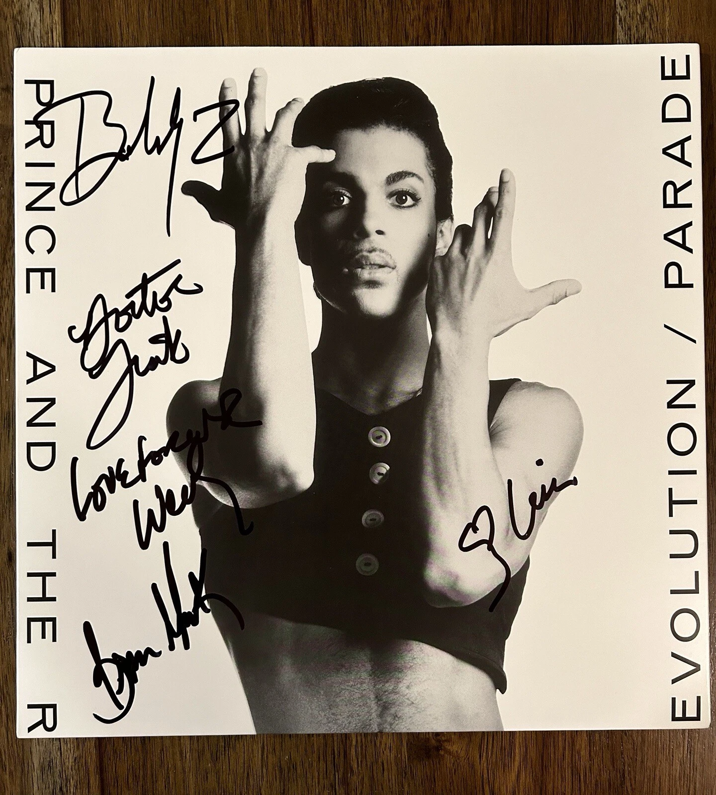 ‘PRINCE AND THE REVOLUTION’ FULL BAND SIGNED ‘PARADE’ VINYL ALBUM +5 MEMBERS COLLECTIBLE MEMORABILIA