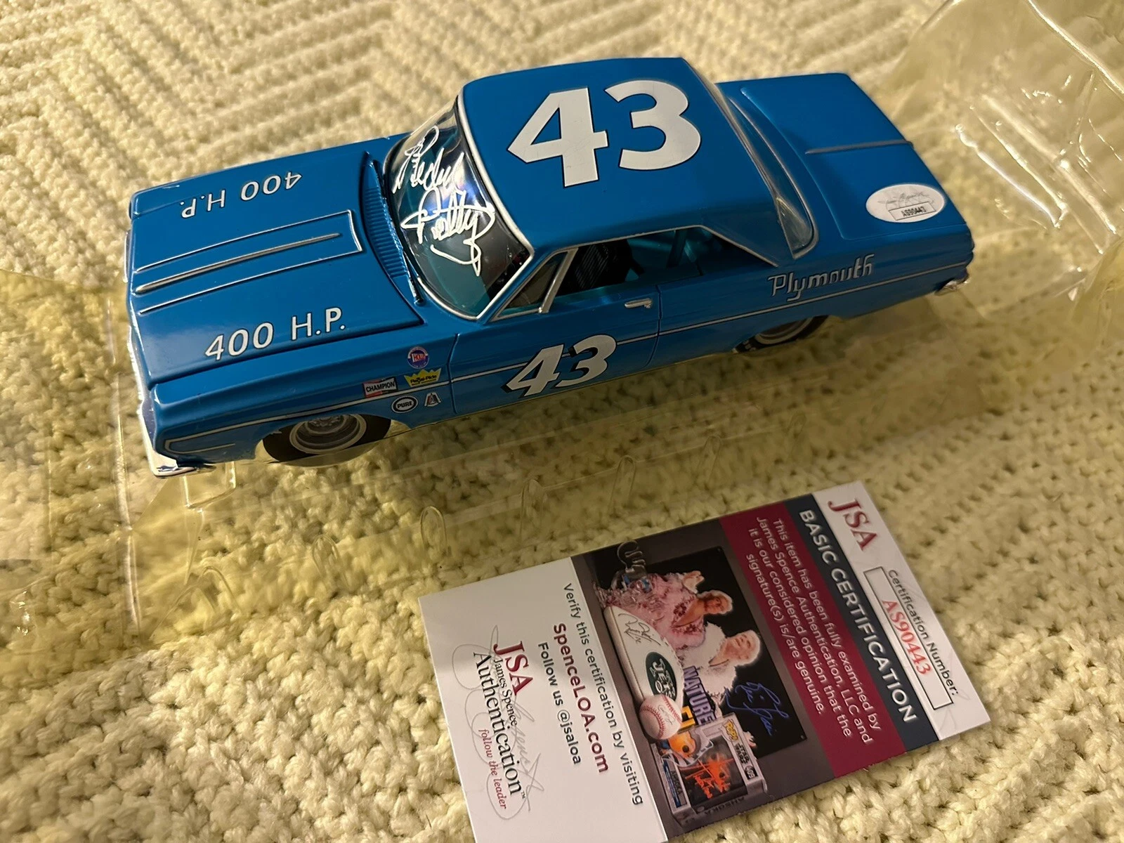 Richard Petty Signed 1:24 Diecast Nascar JSA Authentication COA