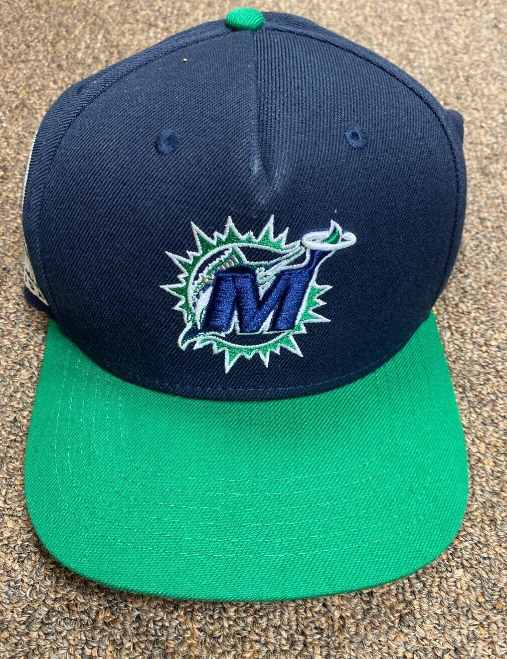 TWNTY TWO MIAMI FLORIDA TEAM LOGO SNAP BACK HAT ADULT SIZE NEW RARE L@@K