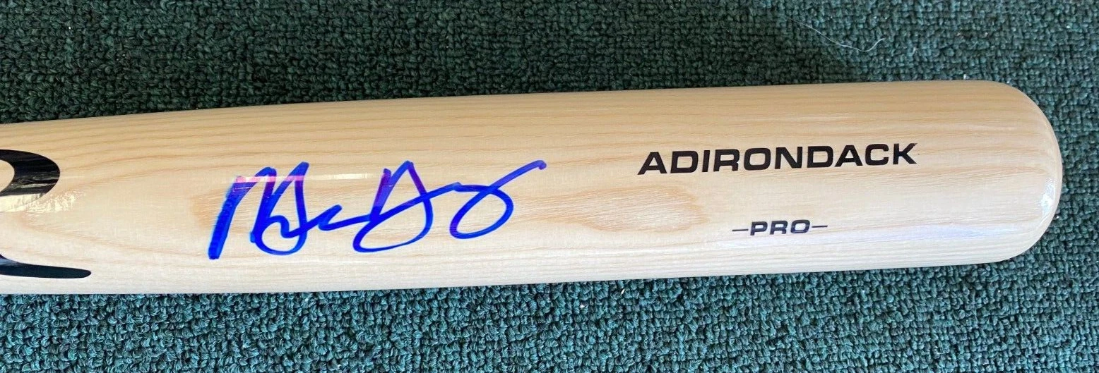 MICHAEL YOUNG TEXAS RANGERS SIGNED AUTOGRAPHED RAWLINGS BASEBALL BAT BECKETT *