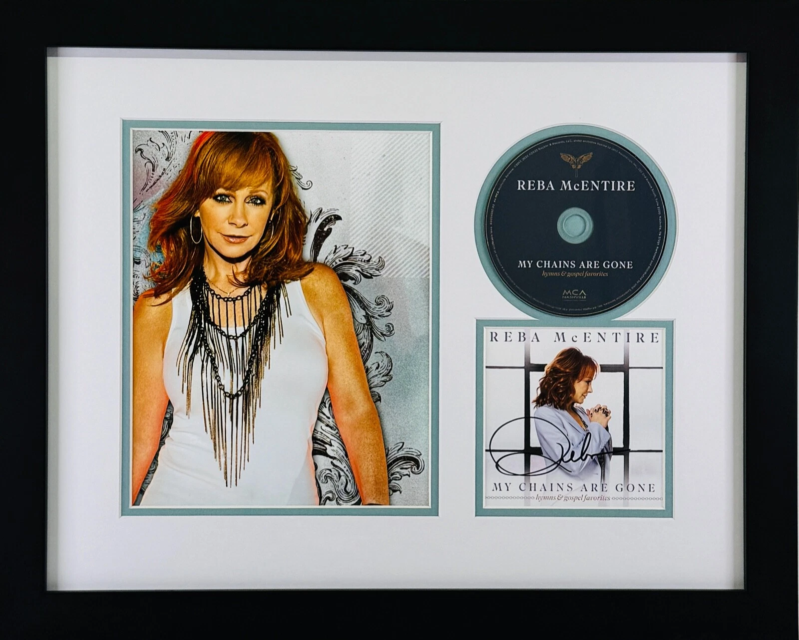 REBA McENTIRE Signed Framed Autograph 