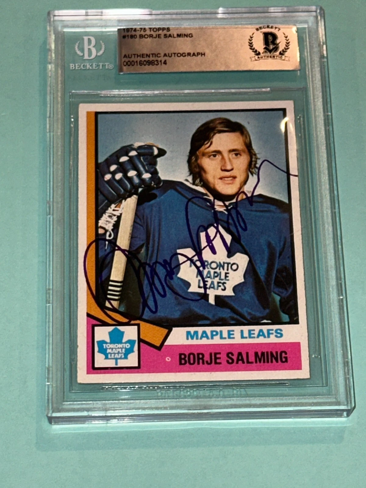 BORJE SALMING Signed 1974-75 TOPPS ROOKIE Card #180 Beckett BAS RC