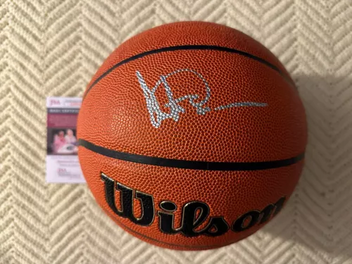 ARTIS GILMORE SIGNED BASKETBALL JSA AUTHENTICATION COA KENTUCKY COLONES CATS COLLECTIBLE MEMORABILIA