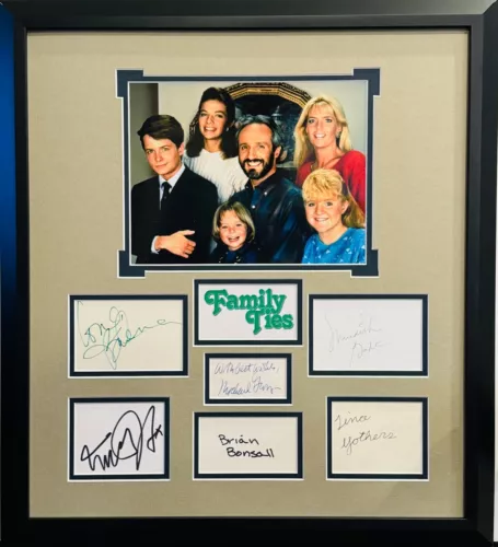 FAMILY TIES MICHAEL J. FOX M. GROSS M. BAXTER T. YOTHERS+2 SIGNED FRAMED JSA LOA COLLECTIBLE MEMORABILIA