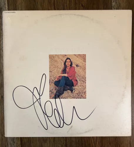 JUDY COLLINS ‘WHALES AND NIGHTINGALES’ SIGNED VINYL ALBUM AUTOGRAPH COLLECTIBLE MEMORABILIA