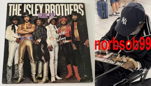 RONALD ISLEY SIGNED THE ISLEY BROTHERS INSIDE YOU VINYL WEXACT PROOF BECKETT COA COLLECTIBLE MEMORABILIA