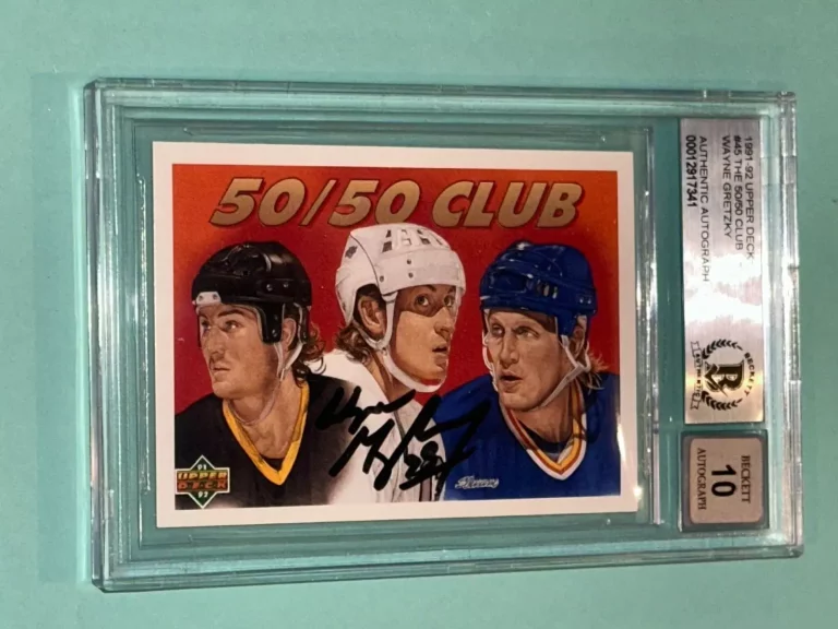 WAYNE GRETZKY SIGNED 1991-92 UPPER DECK CARD #45 50/50 CLUB BECKETT GRADED 10 COLLECTIBLE MEMORABILIA