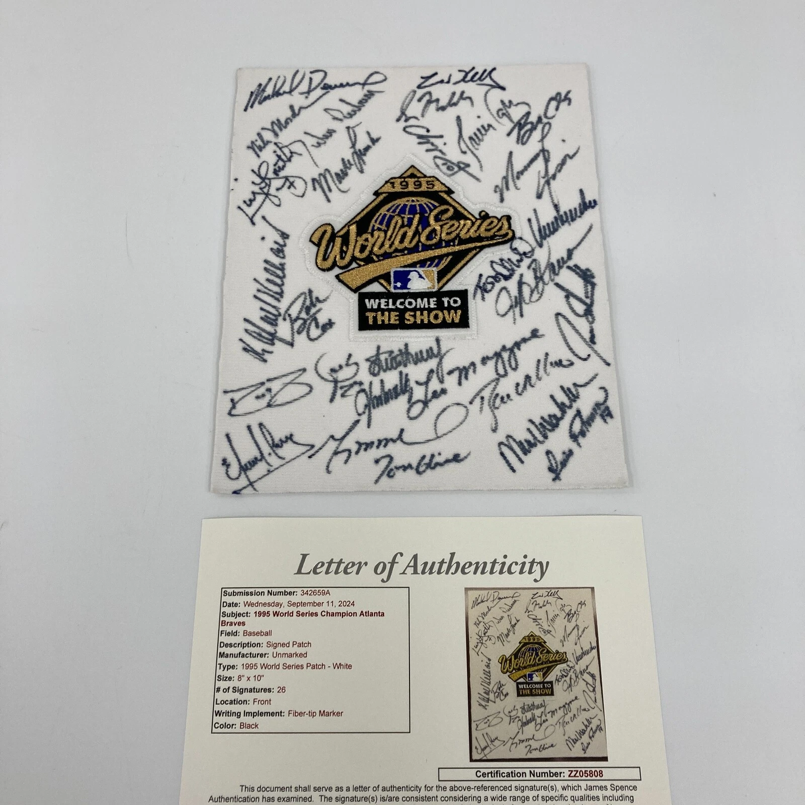 1995 Atlanta Braves Team Signed World Series Patch JSA COA Maddux Smoltz Chipper