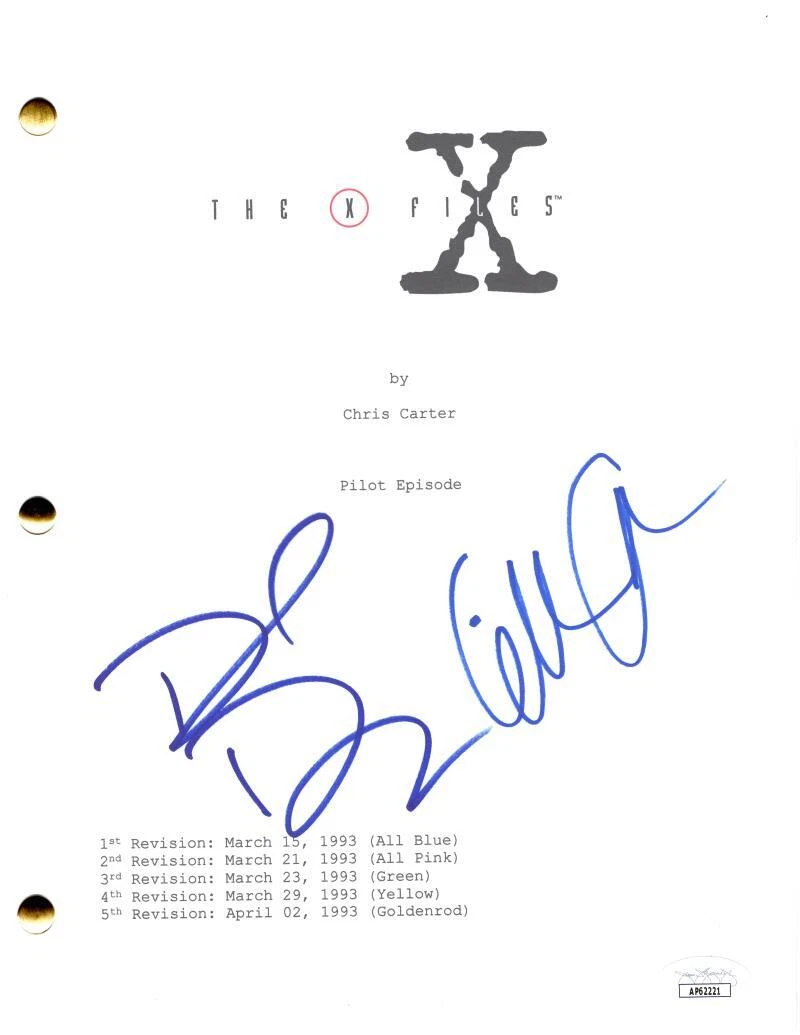 Gillian Anderson & David Duchovny Signed Autograph The X-Files Pilot Script JSA