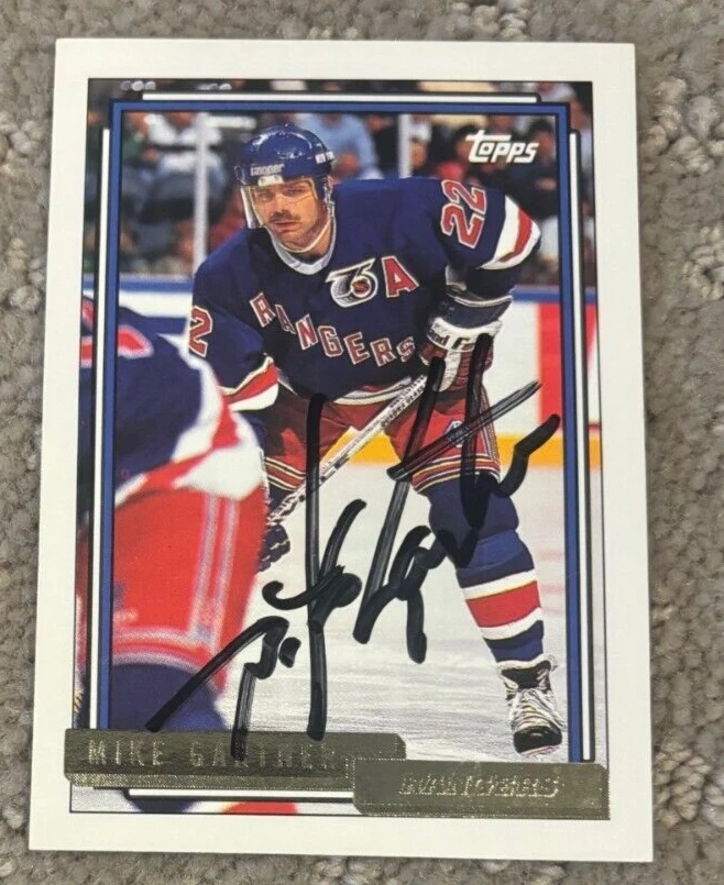 Mike Gartner New York Rangers 1992-93 Topps signed autographed card GOLD #404