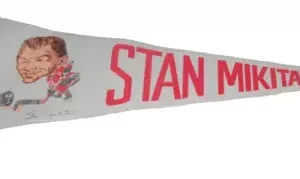 1970s PELKOWSKI SPORTICATURE PENNANT STAN MIKITA CHICAGO BLACKHAWKS