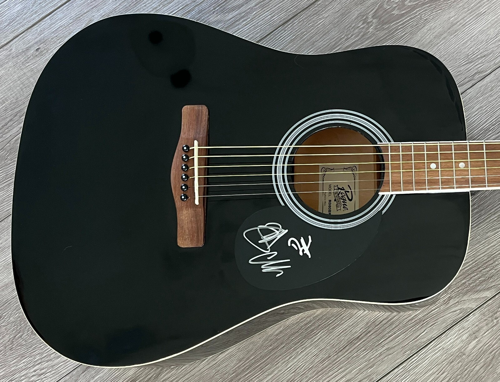 LADY A ANTEBELLUM HILLARY SCOTT +2 SIGNED AUTOGRAPH ROGUE ACOUSTIC GUITAR & COA