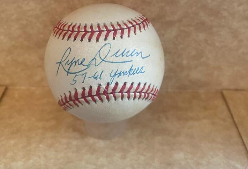 RYNE DUREN 57-61 YANKEES SIGNED AUTOGRAPHED A.L. BASEBALL BECKETT AUTH