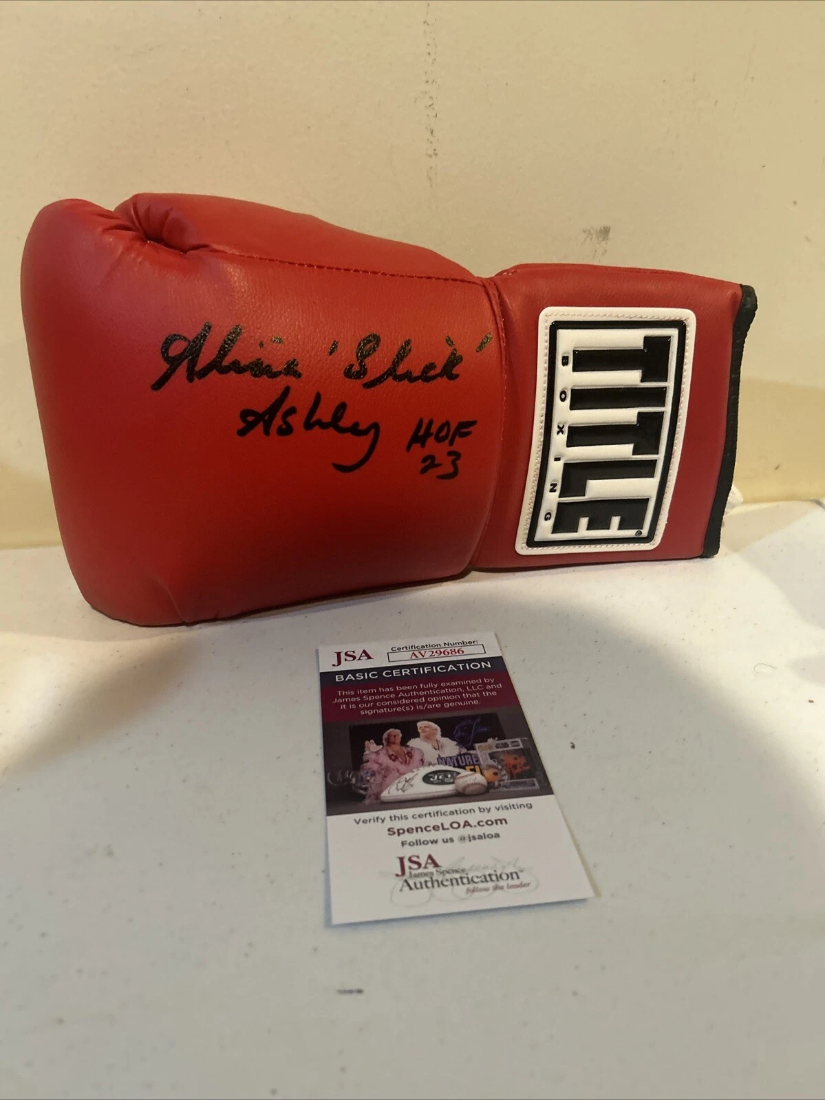 ALICIA SLICK ASHLEY SIGNED AUTOGRAPH BOXING GLOVE JSA COA BOXER CHAMP HOF 23