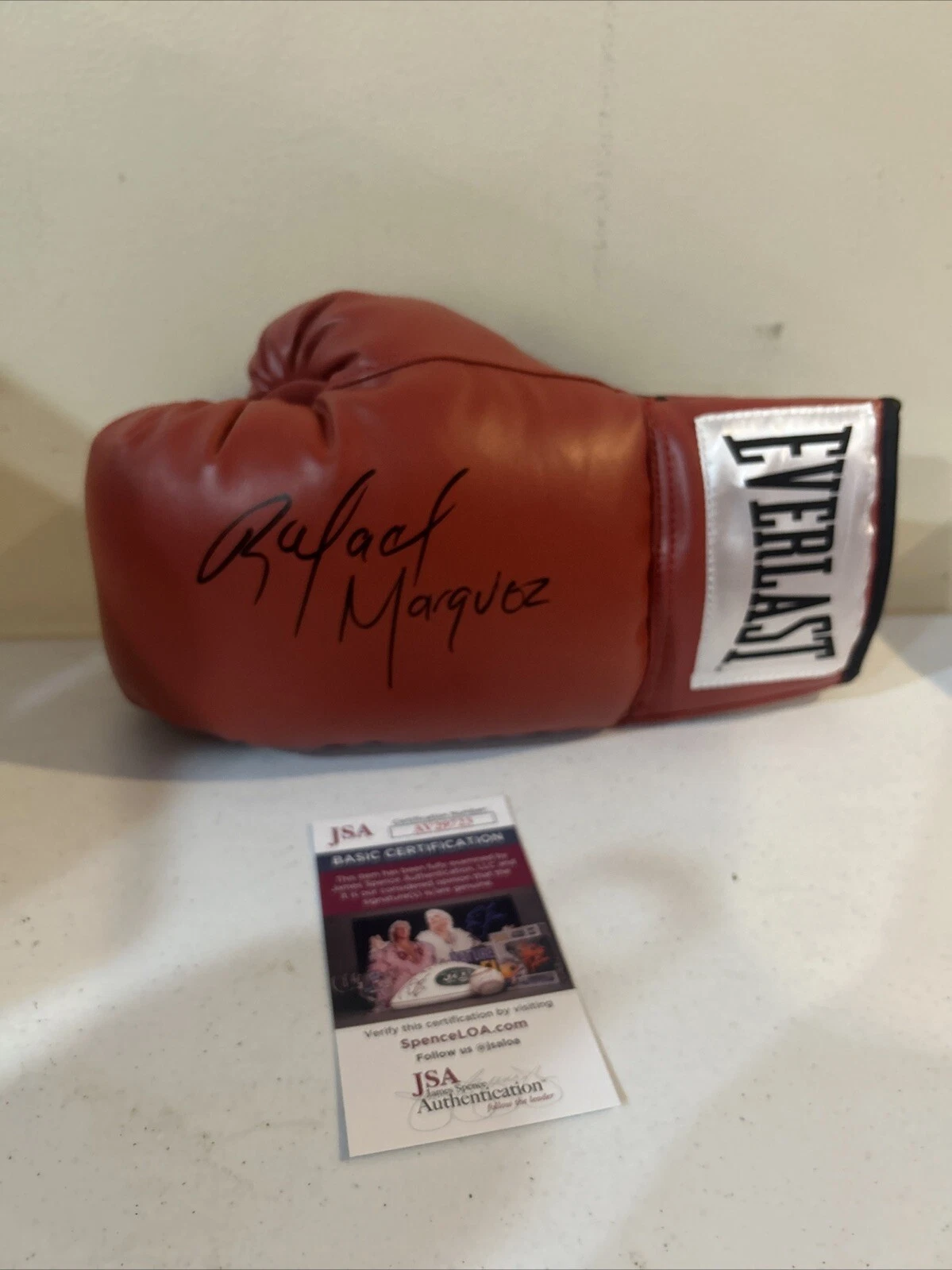 RAFAEL MARQUEZ SIGNED AUTOGRAPH EVERLAST BOXING GLOVE JSA COA HOF 2023 CHAMP