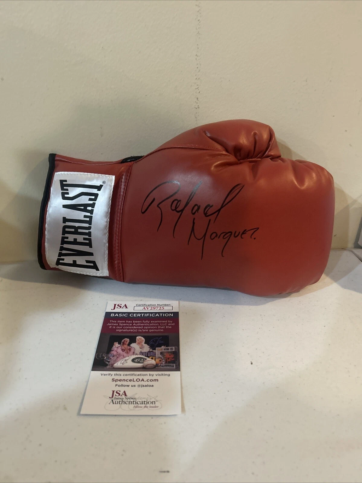 RAFAEL MARQUEZ SIGNED AUTOGRAPH EVERLAST BOXING GLOVE JSA COA HOF 2023 CHAMP