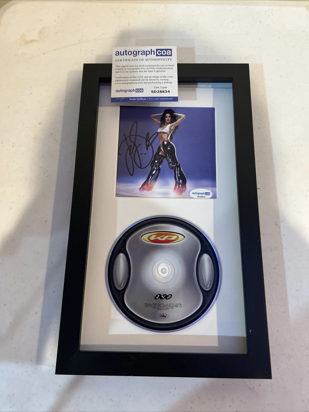 KATY PERRY SIGNED AUTOGRAPH FRAMED CD DISPLAY ACOA 143 ALBUM