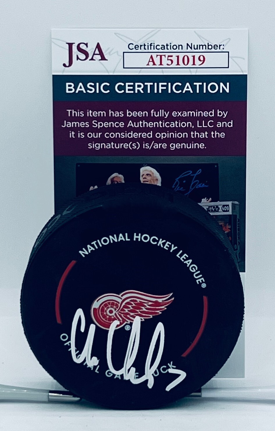 Chris Chelios signed Detroit Red Wings Official Game Puck autographed JSA