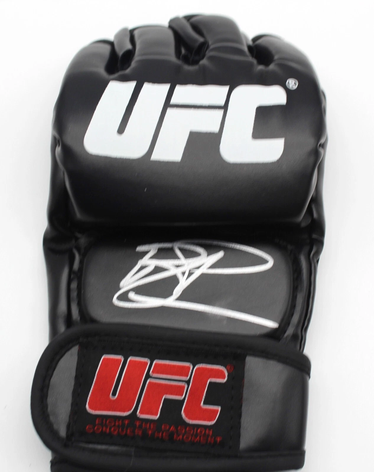 Jiri Prochazka Signed UFC Training Glove w/Beckett COA MMA Champion BP01643