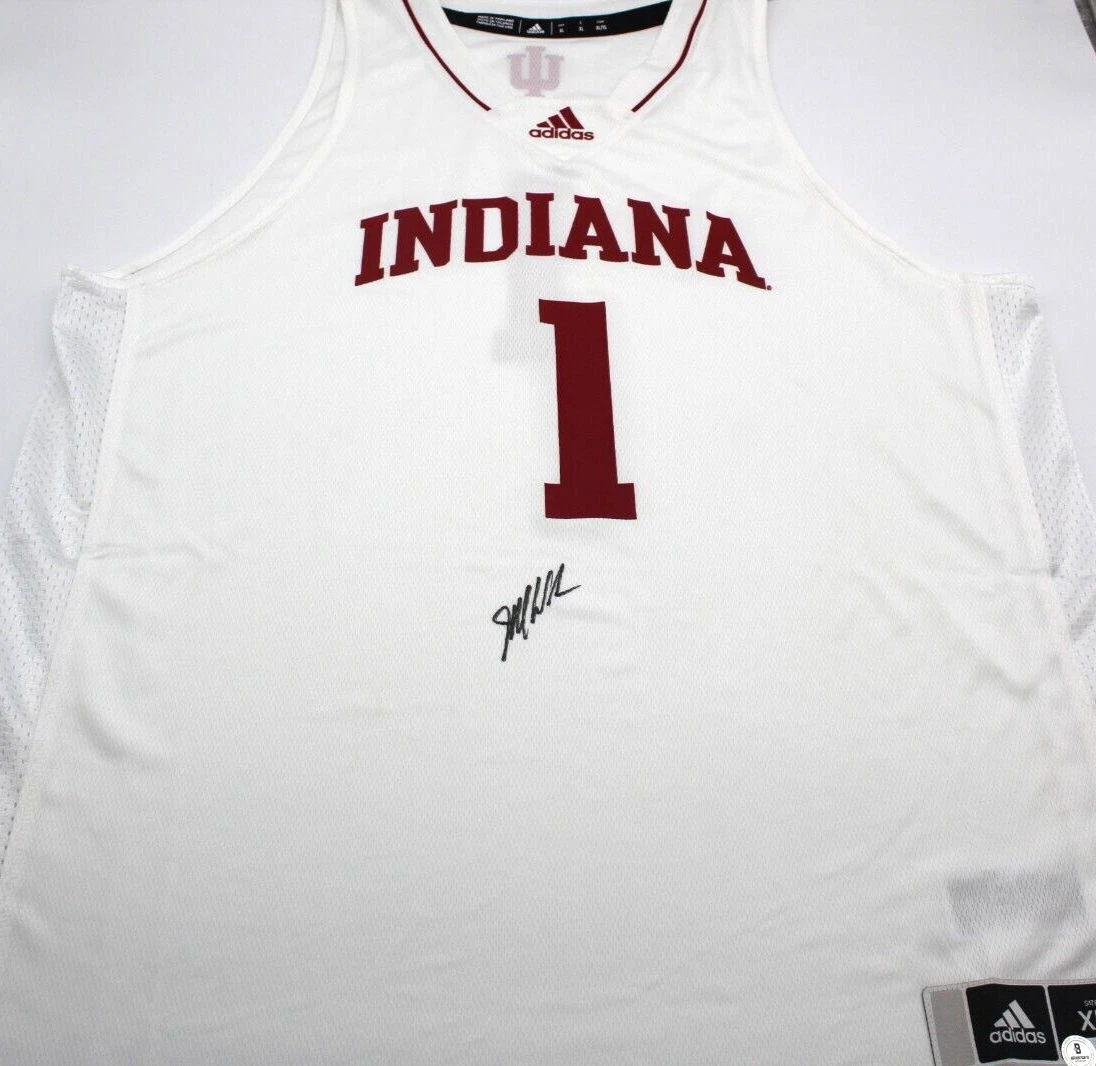 Mike Woodson Signed Indiana Hoosiers Basketball Jersey w/Beckett COA BP89889