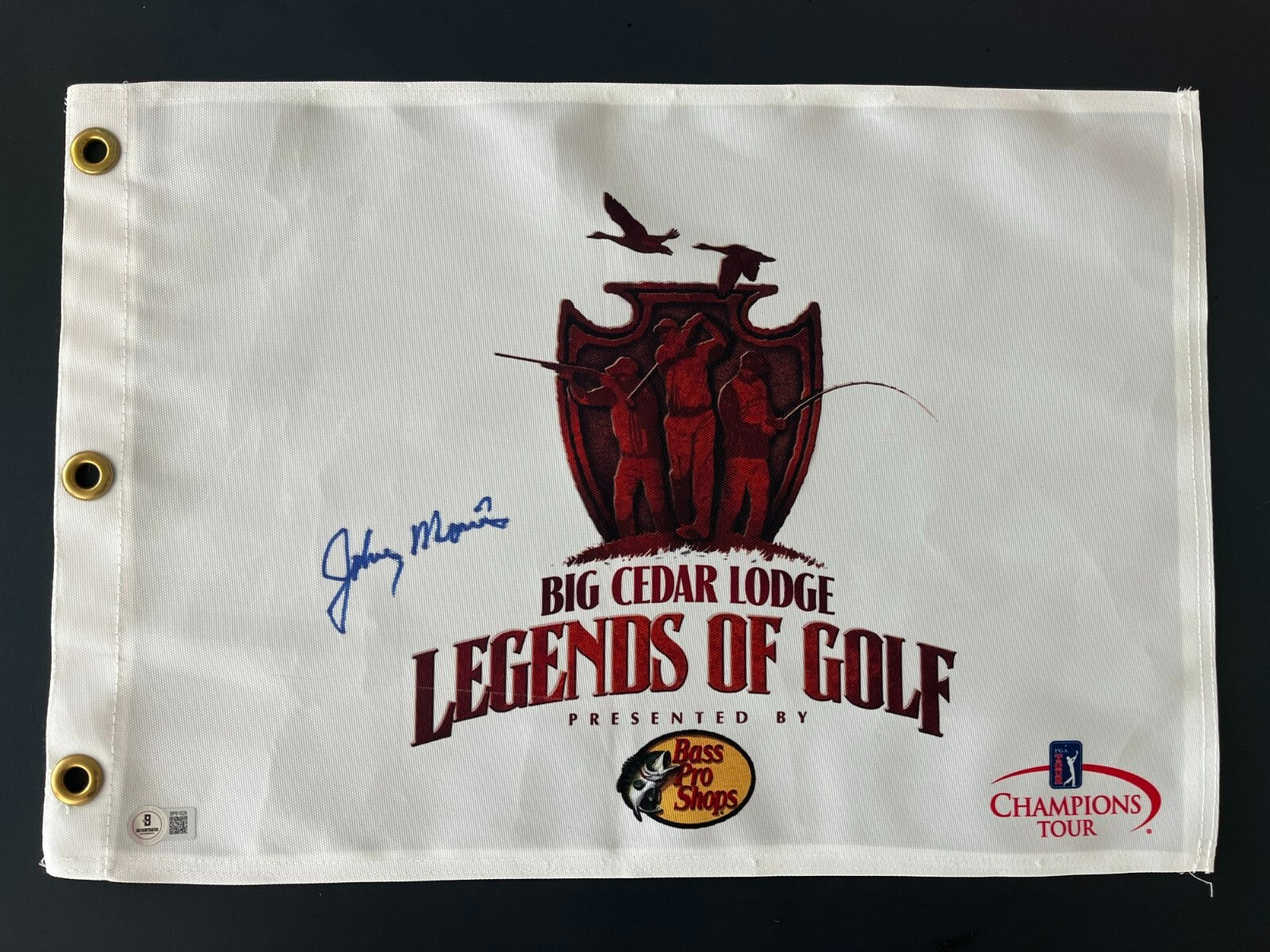 JOHNNY MORRIS SIGNED BIG CEDAR LODGE BASS PRO LEGENDS OF GOLF FLAG & BECKETT COA