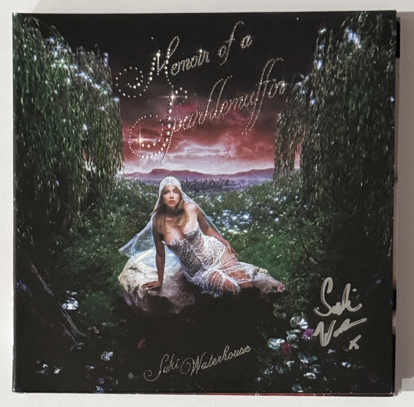 SIGNED Suki Waterhouse Memoir Of A Sparklemuffin CD Cover BAS Beckett COA Auto