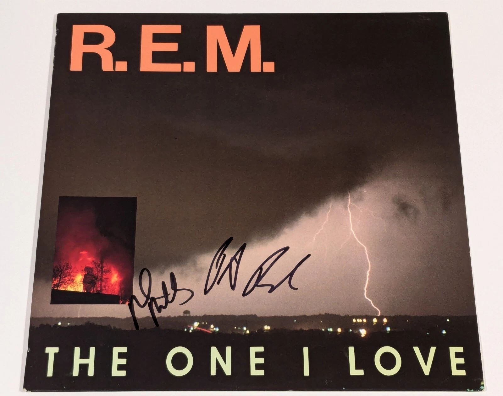 R.E.M. PETER BUCK MIKE MILLS signed 
