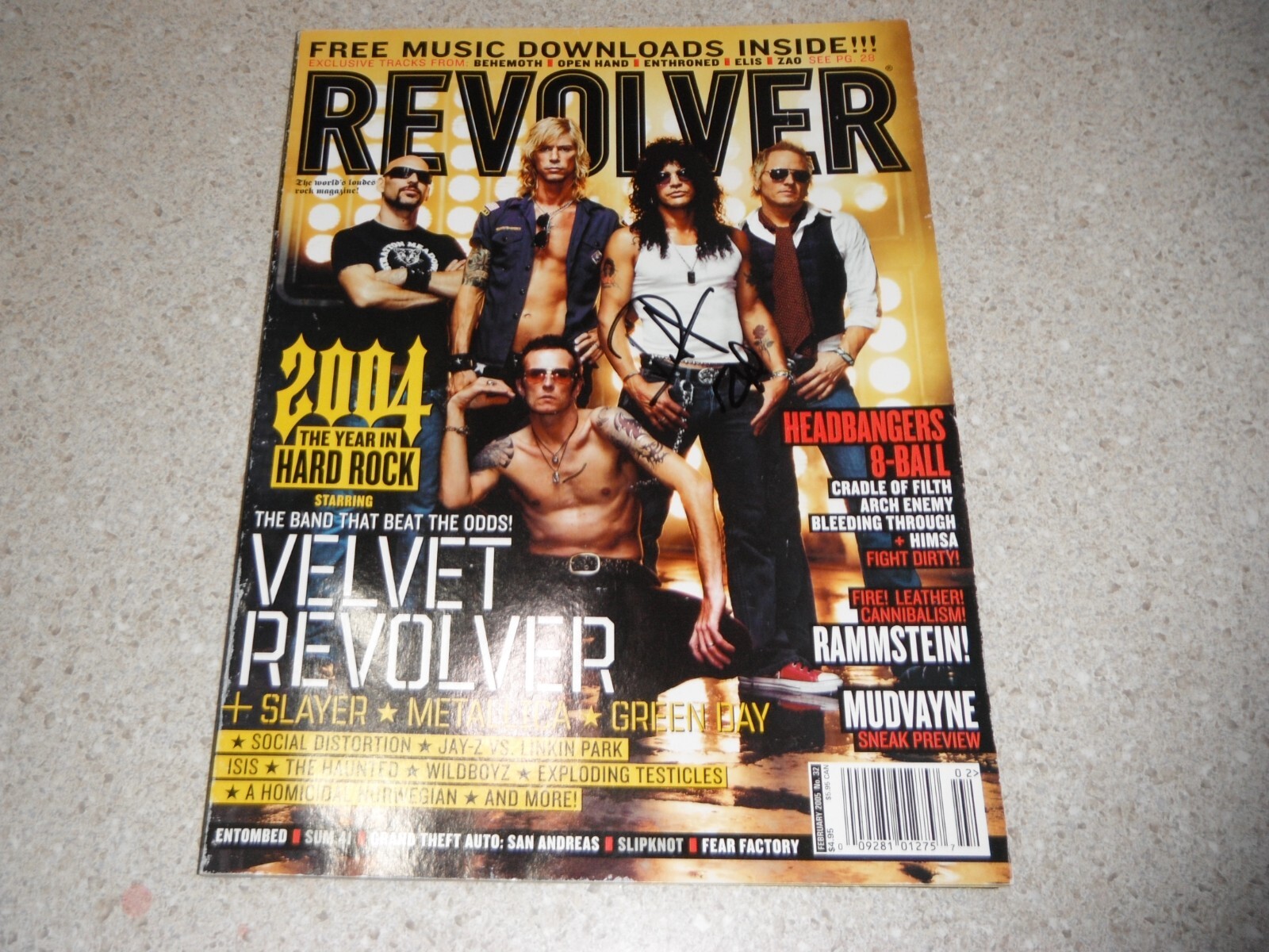 VELVET REVOLVER DUFF MCKAGAN SIGNED REVOLVER MAGAZINE