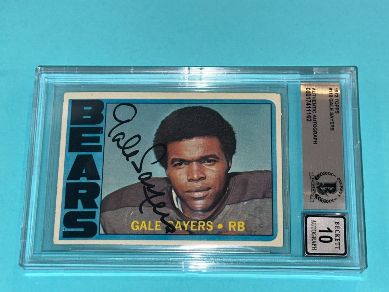 GALE SAYERS Signed 1972 TOPPS Card #110 Beckett Auth BAS AUTO 10