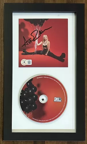 Avril online Lavigne Love Sux signed cd new