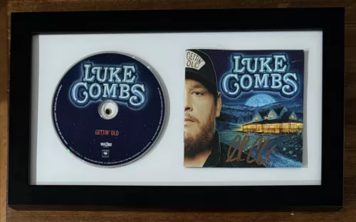 Luke Combs Signed Autographed CD Growin’ Up store Brand Autograph IN HAND