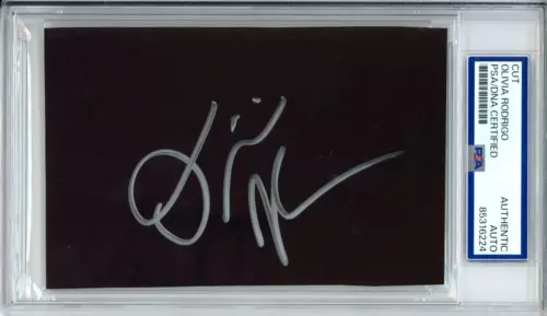 Olivia Rodrigo 直筆サイン　GUTS Olivia Rodrigo Signed Autograph 11x11 GUTS Album Photo