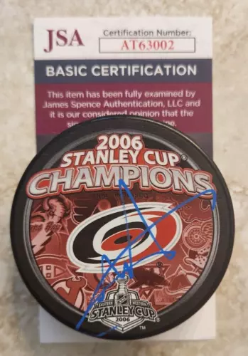 ROD BRIND’AMOUR SIGNED 2006 STANLEY CUP PUCK W/ JSA COA #AT63002 HURRICANES COLLECTIBLE MEMORABILIA