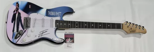 THOMAS RHETT SIGNED CUSTOM ELECTRIC GUITAR COUNTRY LEGEND JSA COA COLLECTIBLE MEMORABILIA