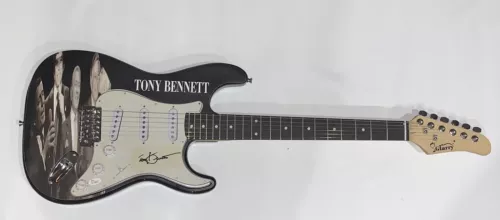 TONY BENNETT SIGNED CUSTOM ELECTRIC GUITAR SINGER LEGEND AUTOGRAPHED JSA COA COLLECTIBLE MEMORABILIA