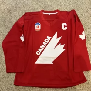 WAYNE GRETZKY CANADA HOCKEY JERSEY SWEATER SIZE XXL RED STITCHED NEVER WORN 2XL