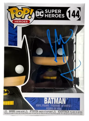 Robert Pattinson Signed Batman Funko Pop autograph - shops PROOF COA