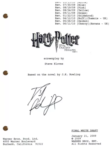 DANIEL RADCLIFFE SIGNED AUTOGRAPH HARRY POTTER DEATHLY HALLOWS PART 1 SCRIPT COA COLLECTIBLE MEMORABILIA