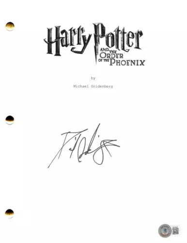 DANIEL RADCLIFFE SIGNED AUTOGRAPH HARRY POTTER ORDER OF PHOENIX SCRIPT BECKETT COLLECTIBLE MEMORABILIA
