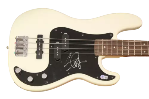 Steve Harris Iron Maiden Signed Autograph Fender Electric Bass Guitar - Beckett