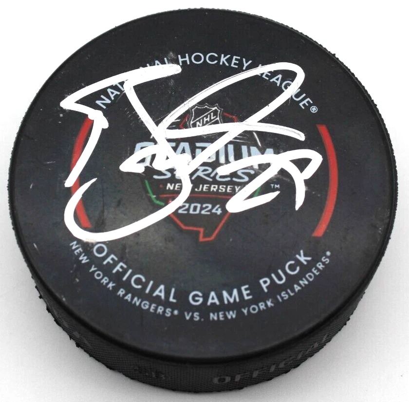 Brock Nelson Signed Islanders Stadium Series Game Puck w/Beckett COA BR32505
