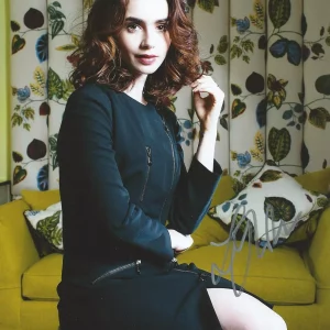 **GFA The Mortal Instruments *LILY COLLINS* Signed 8x10 Photo PROOF L4 COA**